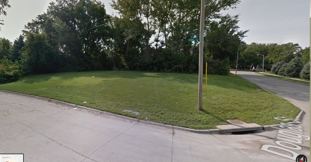 201 S 71st St, Omaha, NE for sale Primary Photo- Image 1 of 1