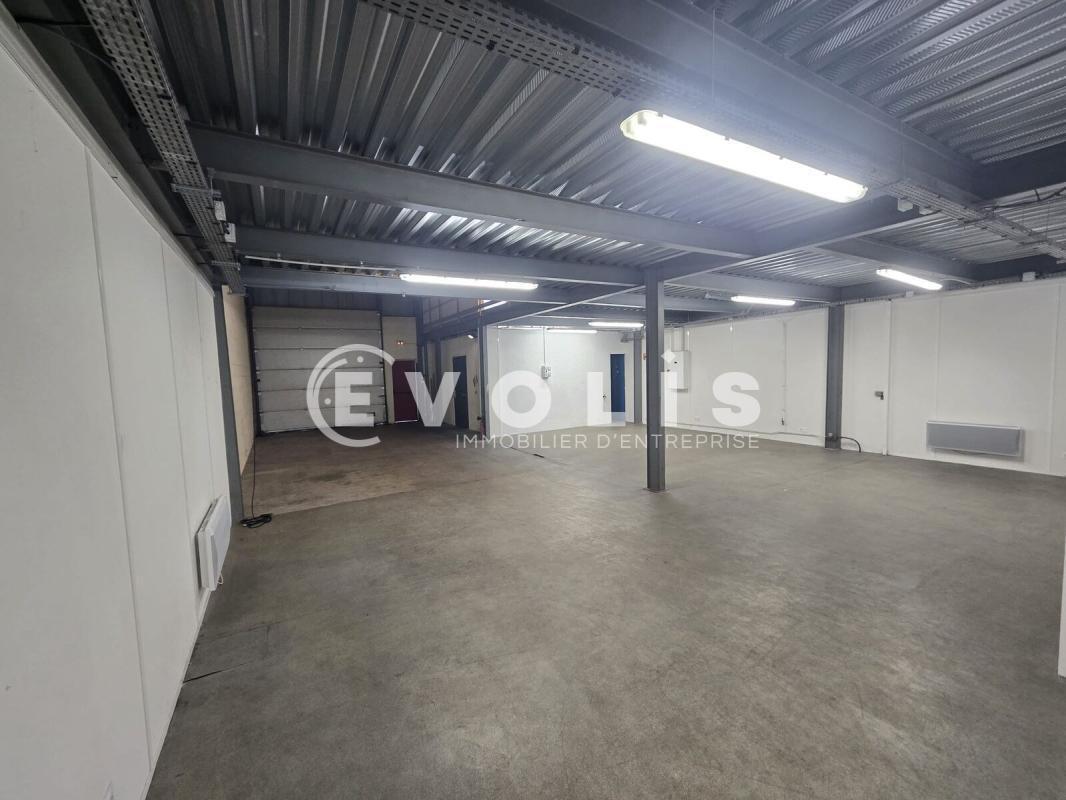 Light Industrial in Morsang Sur Orge for sale Interior Photo- Image 1 of 10
