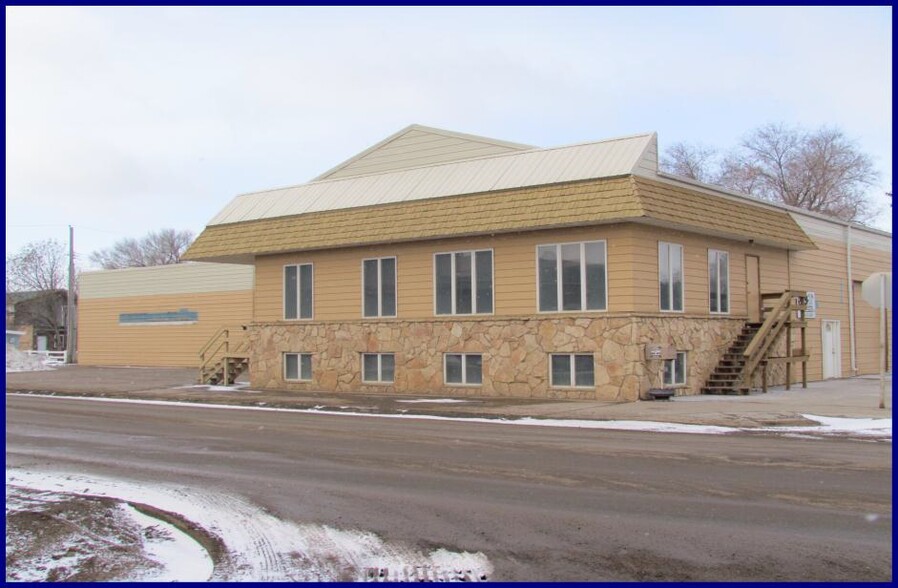 400 3rd Ave SE, Halliday, ND for sale - Primary Photo - Image 1 of 1