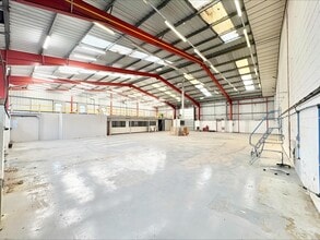 Peel Street, Oldham to rent Interior Photo- Image 1 of 5