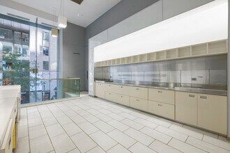 1619 Walnut St, Philadelphia, PA to rent Interior Photo- Image 2 of 19