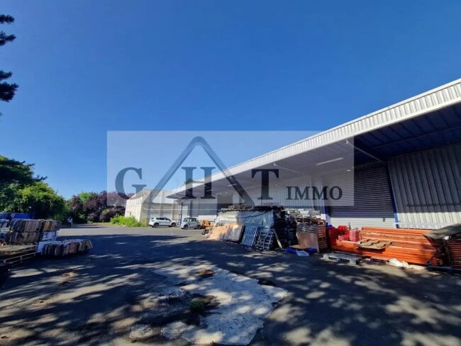 Location Entrepôt 1 100 m²
