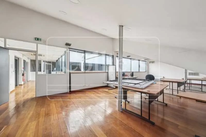 Vente Bureaux 4 463 m² - Photo 1