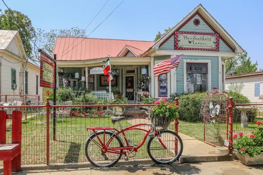 411 E Main St, Fredericksburg, TX for sale - Other - Image 1 of 1