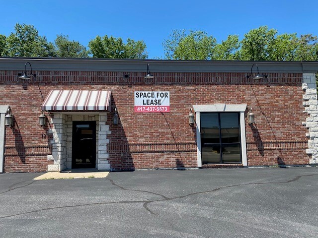 714-740 Illinois Ave, Joplin, MO for rent - Building Photo - Image 1 of 10