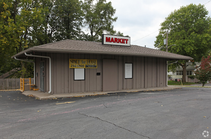 603 E 23rd St S, Independence, MO for rent - Primary Photo - Image 1 of 18