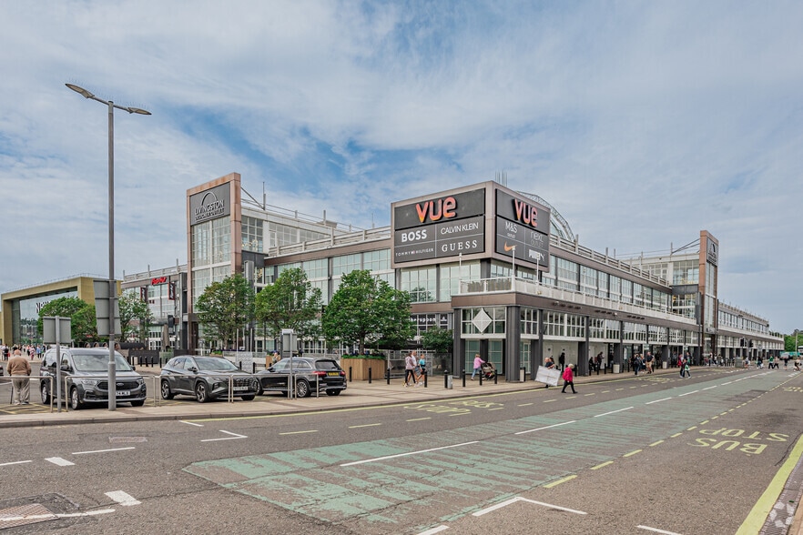 Almondvale Av, Livingston for sale - Primary Photo - Image 1 of 1