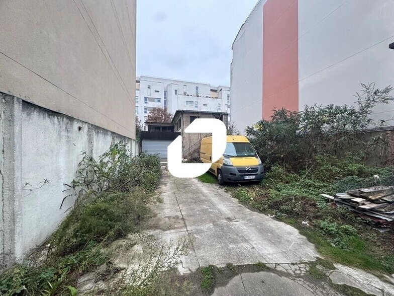 Light Industrial in Arcueil for sale - Building Photo - Image 2 of 11
