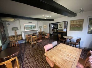 19 New Park St, Devizes to rent Interior Photo- Image 1 of 2