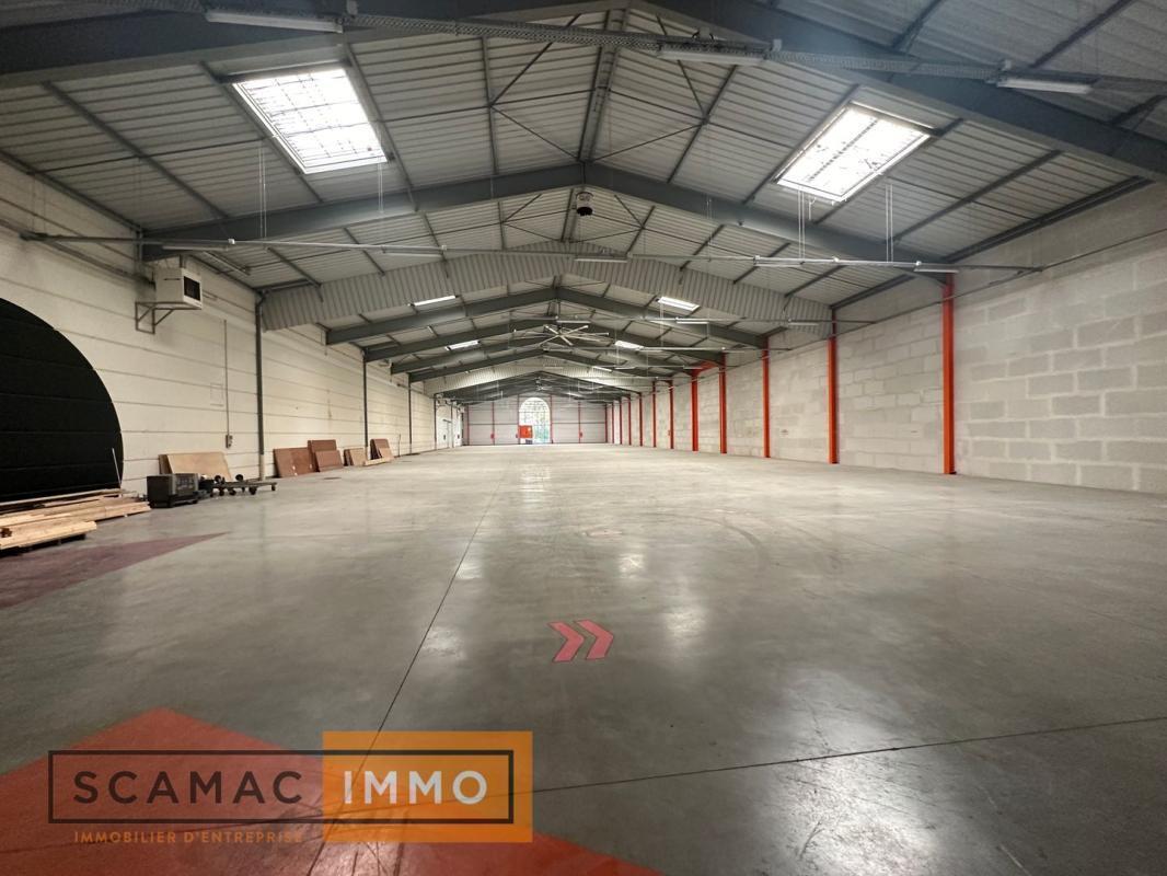 Industrial in Évry-Courcouronnes to rent Interior Photo- Image 1 of 10