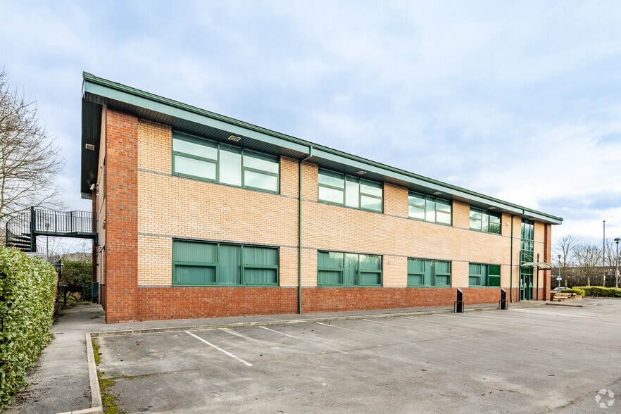 Northwich Rd, Runcorn for sale - Building Photo - Image 2 of 3