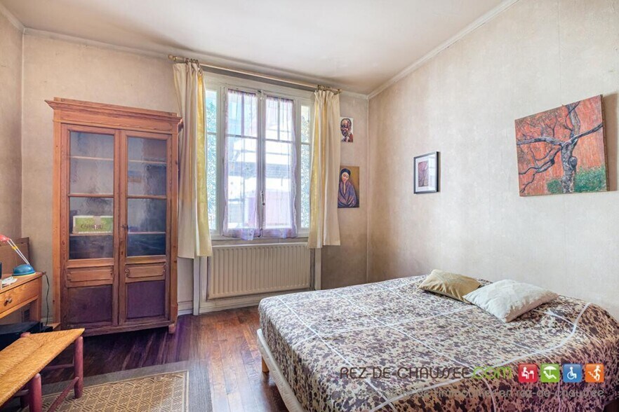 Build-to-Rent in Lyon for sale - Building Photo - Image 1 of 4