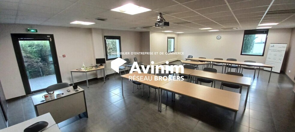 Office in Plaisance-du-Touch for sale - Building Photo - Image 1 of 9