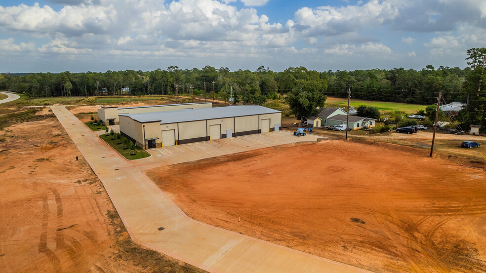 30130 Dobbin Huffsmith Rd, Magnolia, TX for rent - Building Photo - Image 3 of 24