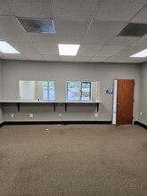 510 Route 130, East Windsor, NJ for rent Building Photo- Image 2 of 14