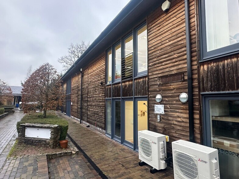 Langley Rd, Wootton Wawen to rent - Building Photo - Image 3 of 27