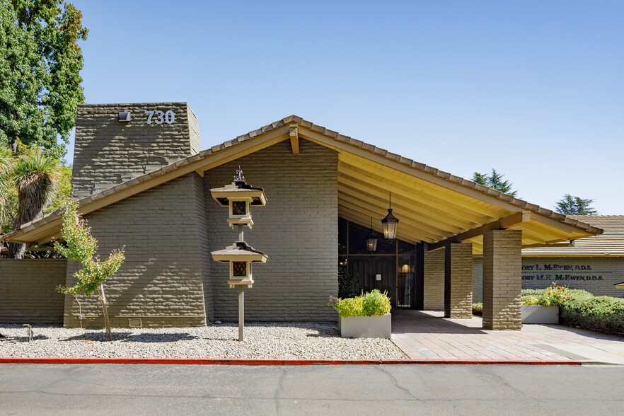 730 Howe Ave, Sacramento, CA for rent - Building Photo - Image 1 of 11