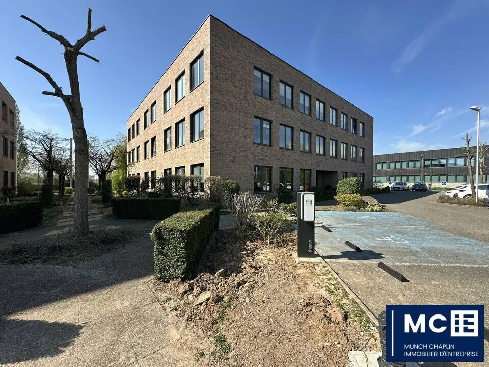 Office in Entzheim to rent Building Photo- Image 1 of 4