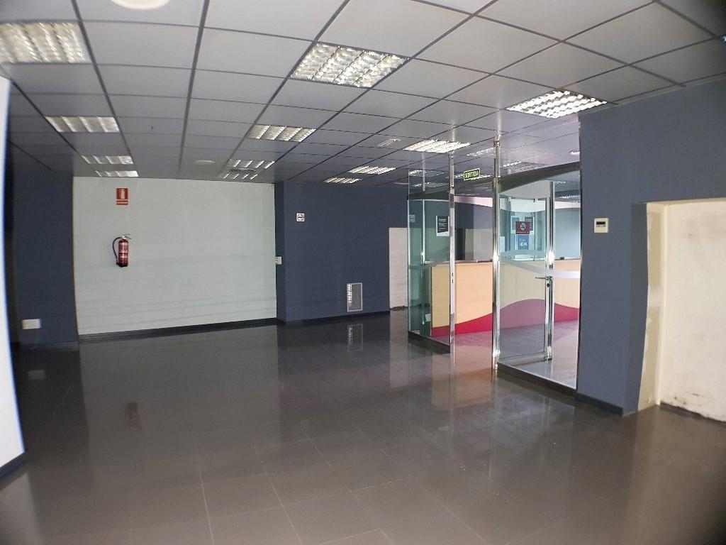 Sant Fruitós de Bages, BAR 08272 - Unit IZ -  - Interior Photo - Image 2 of 10