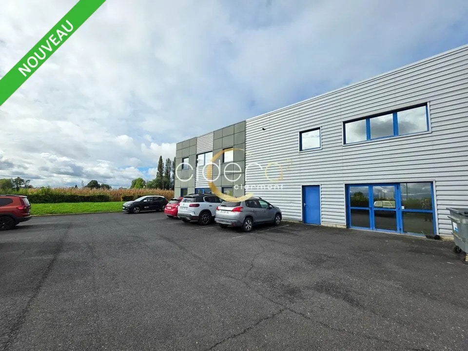 Location Bureaux 547 m² - Photo 1