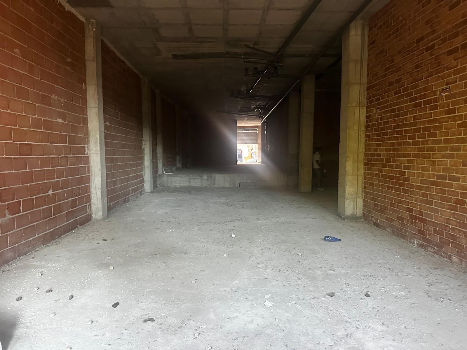 Retail in Villena for sale Interior Photo- Image 1 of 19