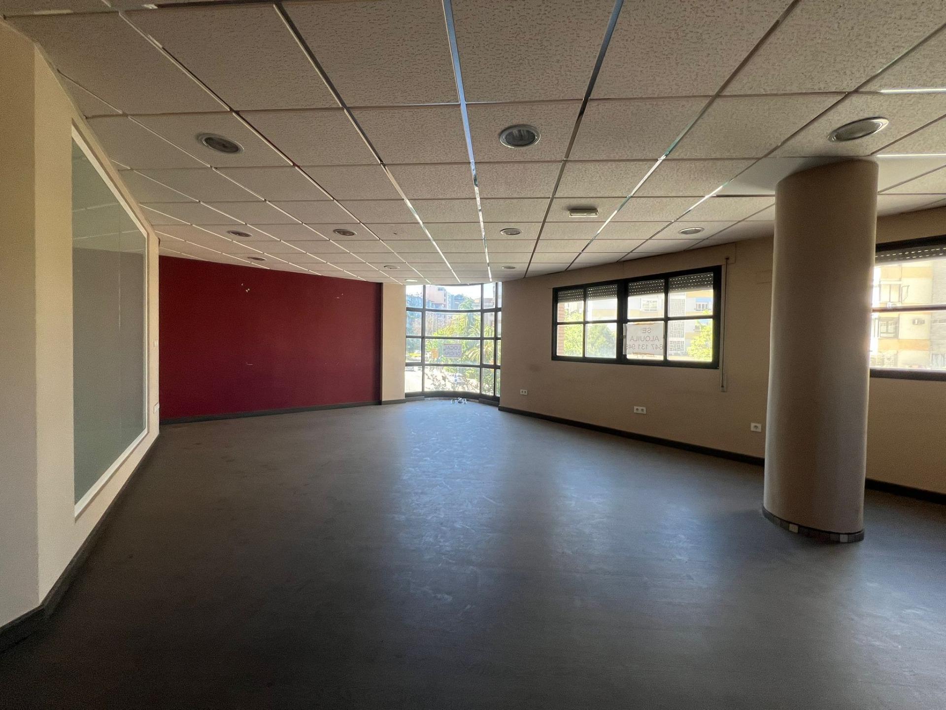 Office in Cáceres to rent Building Photo- Image 1 of 10