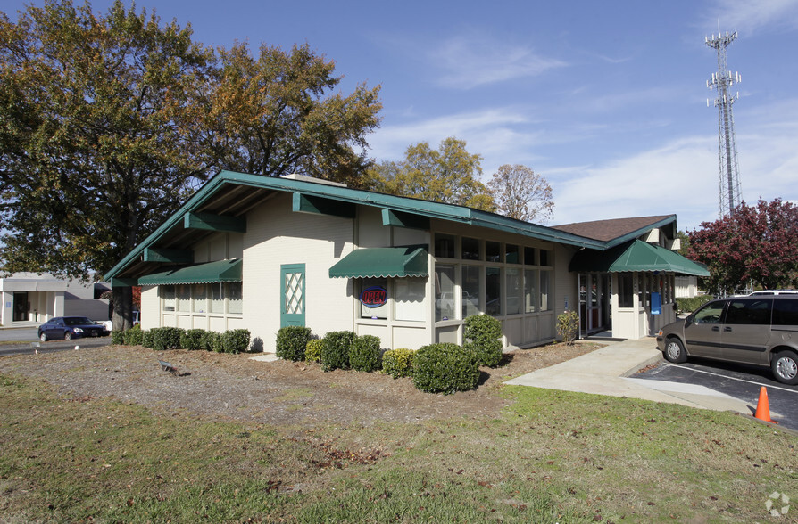 2916 N Main St, Anderson, SC for sale - Primary Photo - Image 1 of 1