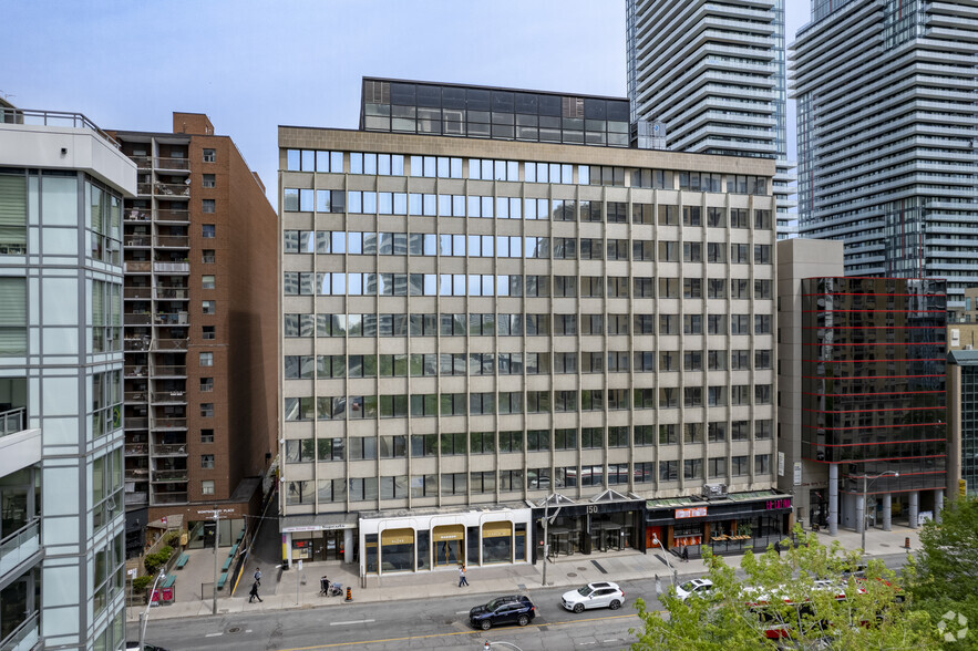 150 Eglinton Ave E, Toronto, ON for rent - Primary Photo - Image 1 of 4