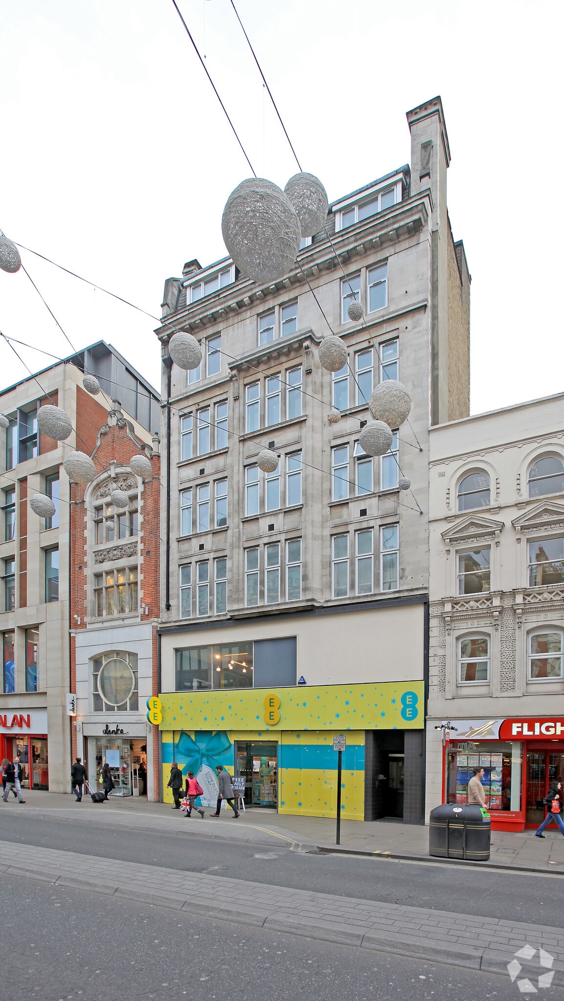 155-157 Oxford St, London to rent Primary Photo- Image 1 of 3