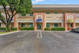 601 N Congress Ave, Delray Beach, FL to rent Interior Photo- Image 1 of 37