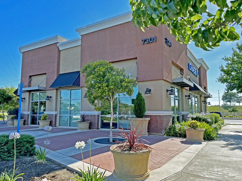 7301 W Stockton Blvd, Sacramento, CA for rent - Building Photo - Image 1 of 6