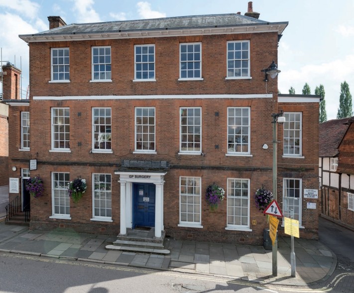 4 Downing St, Farnham for sale - Primary Photo - Image 1 of 1