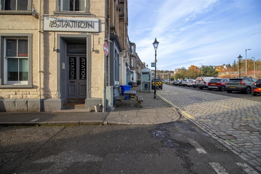 1 Dovemount Pl, Hawick to rent - Building Photo - Image 2 of 13