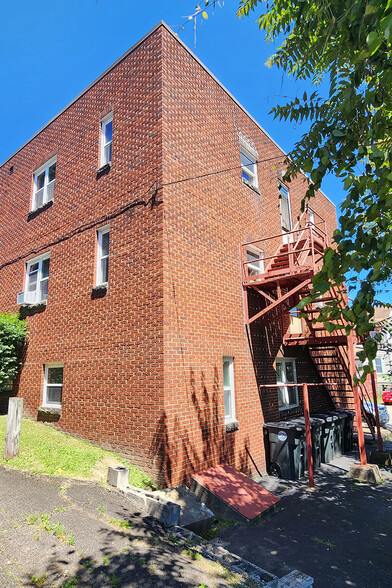 2404 Sunset Blvd, Steubenville, OH for sale - Building Photo - Image 3 of 32