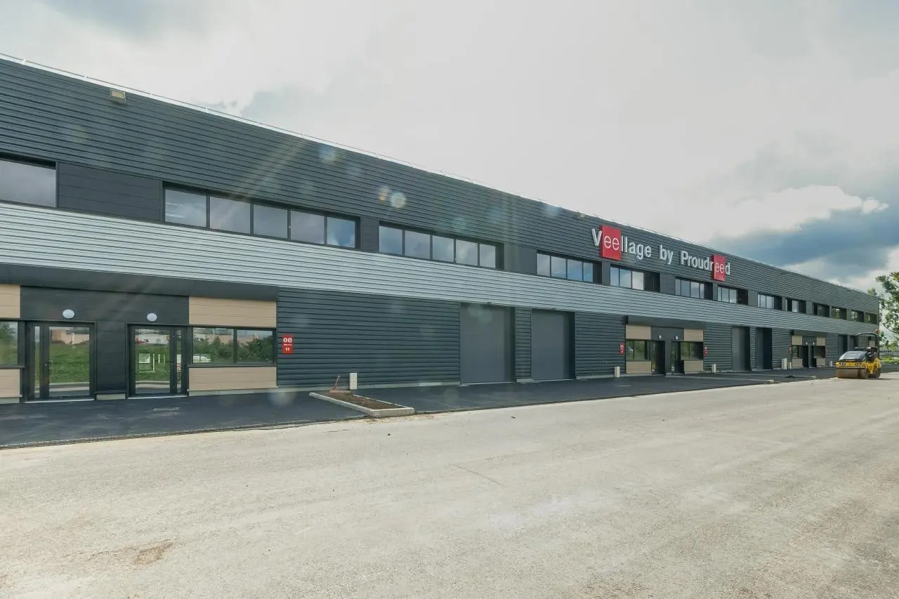Light Industrial in Aulnay-sous-Bois to rent Building Photo- Image 1 of 9