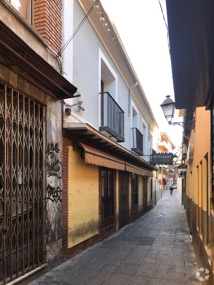 Calle Bardales, 9, Guadalajara, Guadalajara for sale - Building Photo - Image 1 of 2