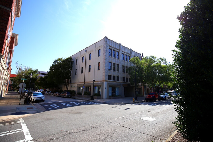 933 Broad St, Augusta, GA for rent - Building Photo - Image 3 of 31