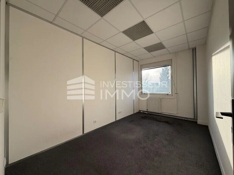Office in Lognes to rent - Interior Photo - Image 3 of 6