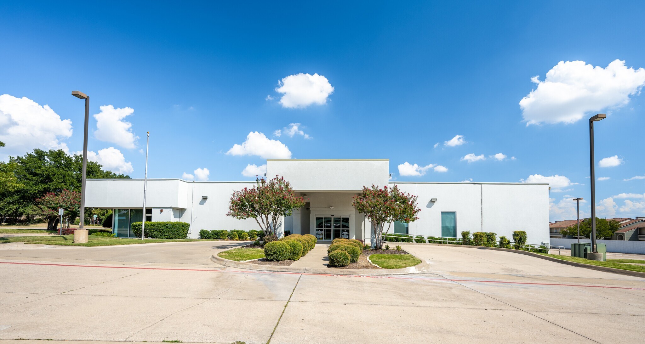 1320 W Walnut Hill Ln, Irving, TX to rent Building Photo- Image 1 of 41