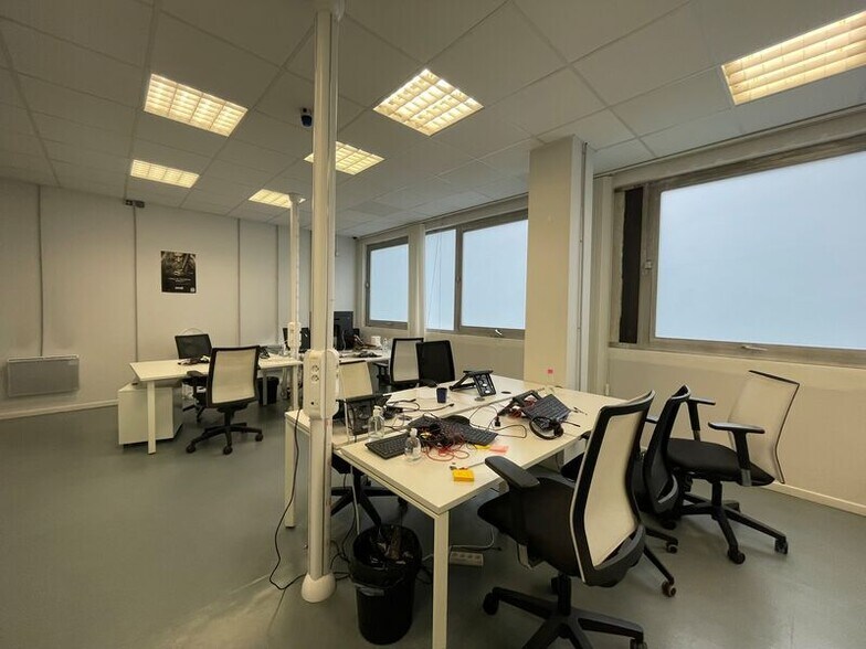 Office in Paris for sale - Building Photo - Image 3 of 6