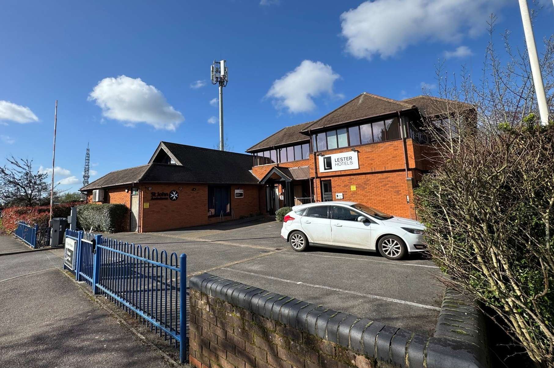 The Walk, Potters Bar for sale Primary Photo- Image 1 of 2