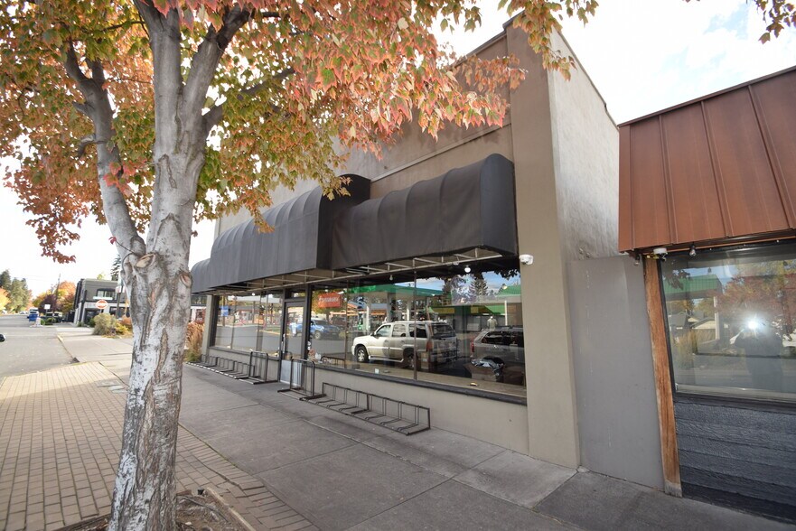 725 NW Columbia St, Bend, OR for sale - Building Photo - Image 1 of 1