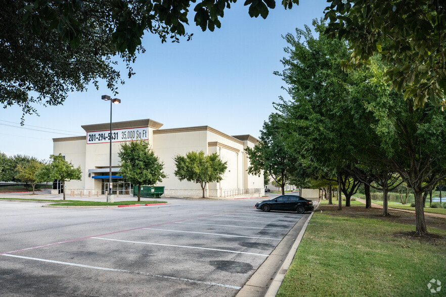 12400 N Interstate 35, Austin, TX for sale - Building Photo - Image 1 of 1