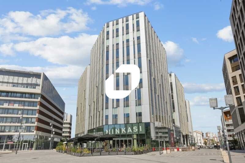 Office in Villeurbanne to rent - Building Photo - Image 2 of 22