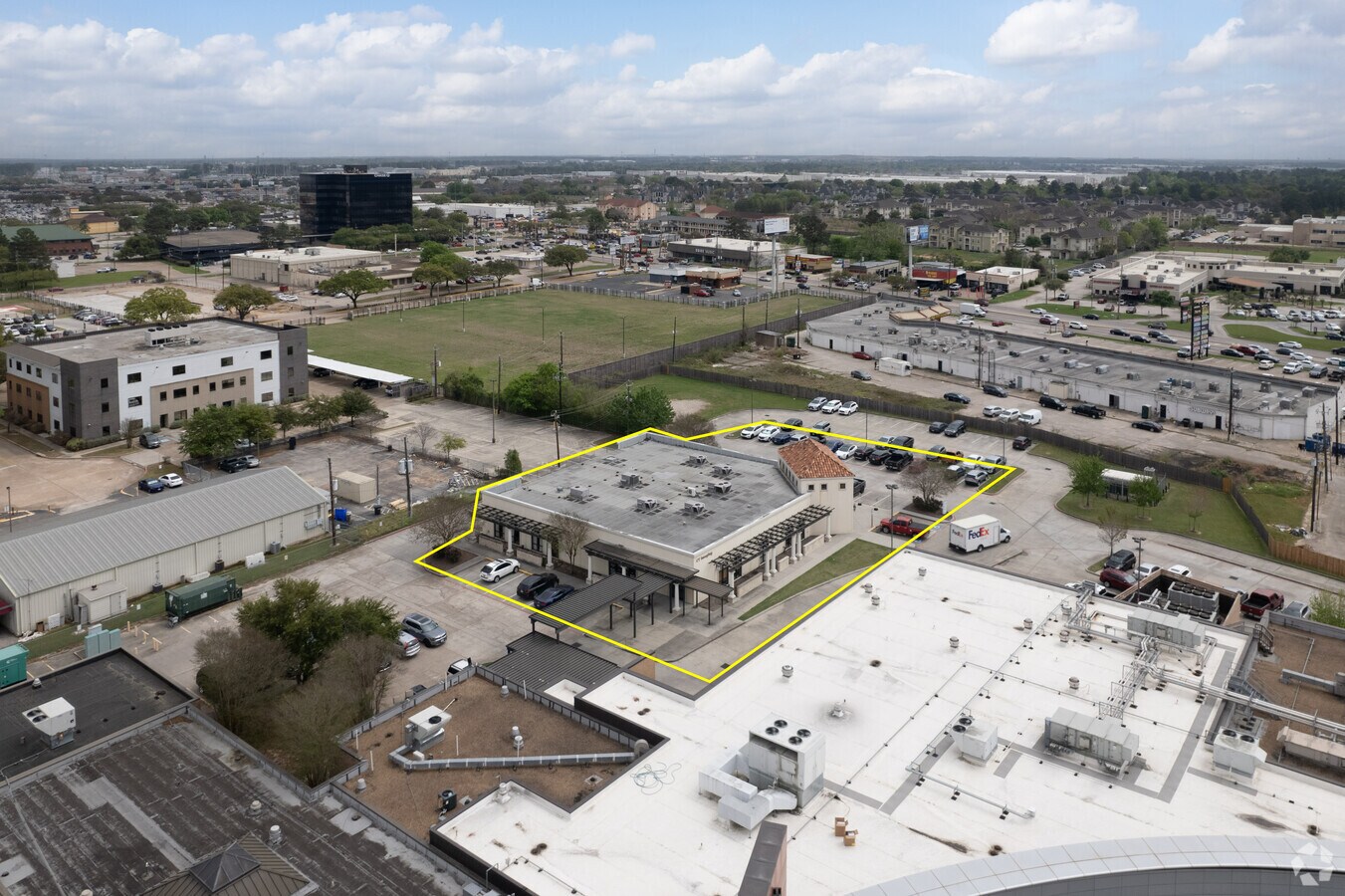 17030 Red Oak Dr, Houston 77090 UK