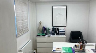 Grove Farm, Kinoulton to rent Interior Photo- Image 2 of 4