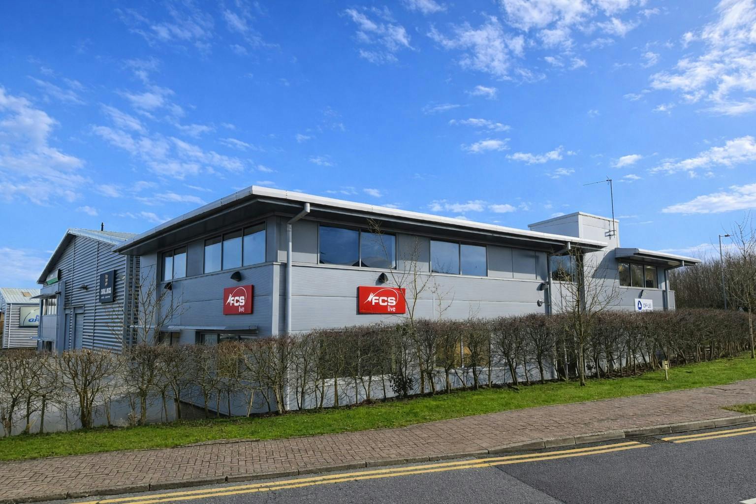 37 Greenham Business Park, Thatcham to rent Building Photo- Image 1 of 6