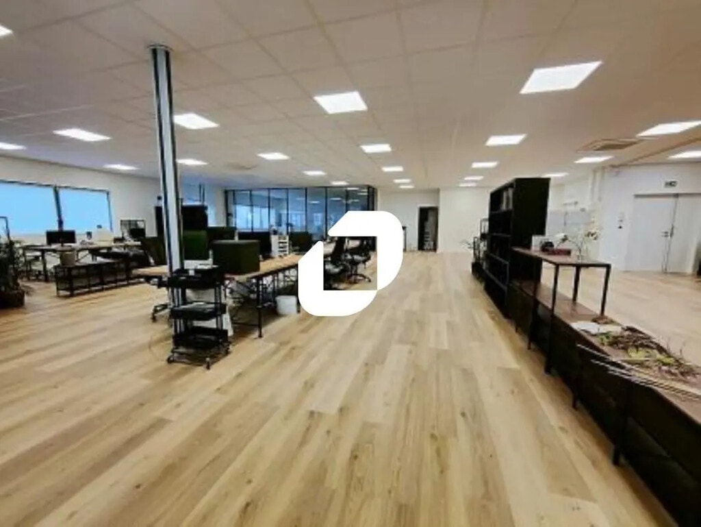 Location Bureaux 129 m² à 894 m² - Photo 1