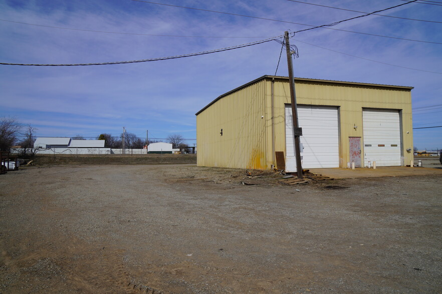 103 S Allied Rd, Stroud, OK for sale - Building Photo - Image 3 of 8