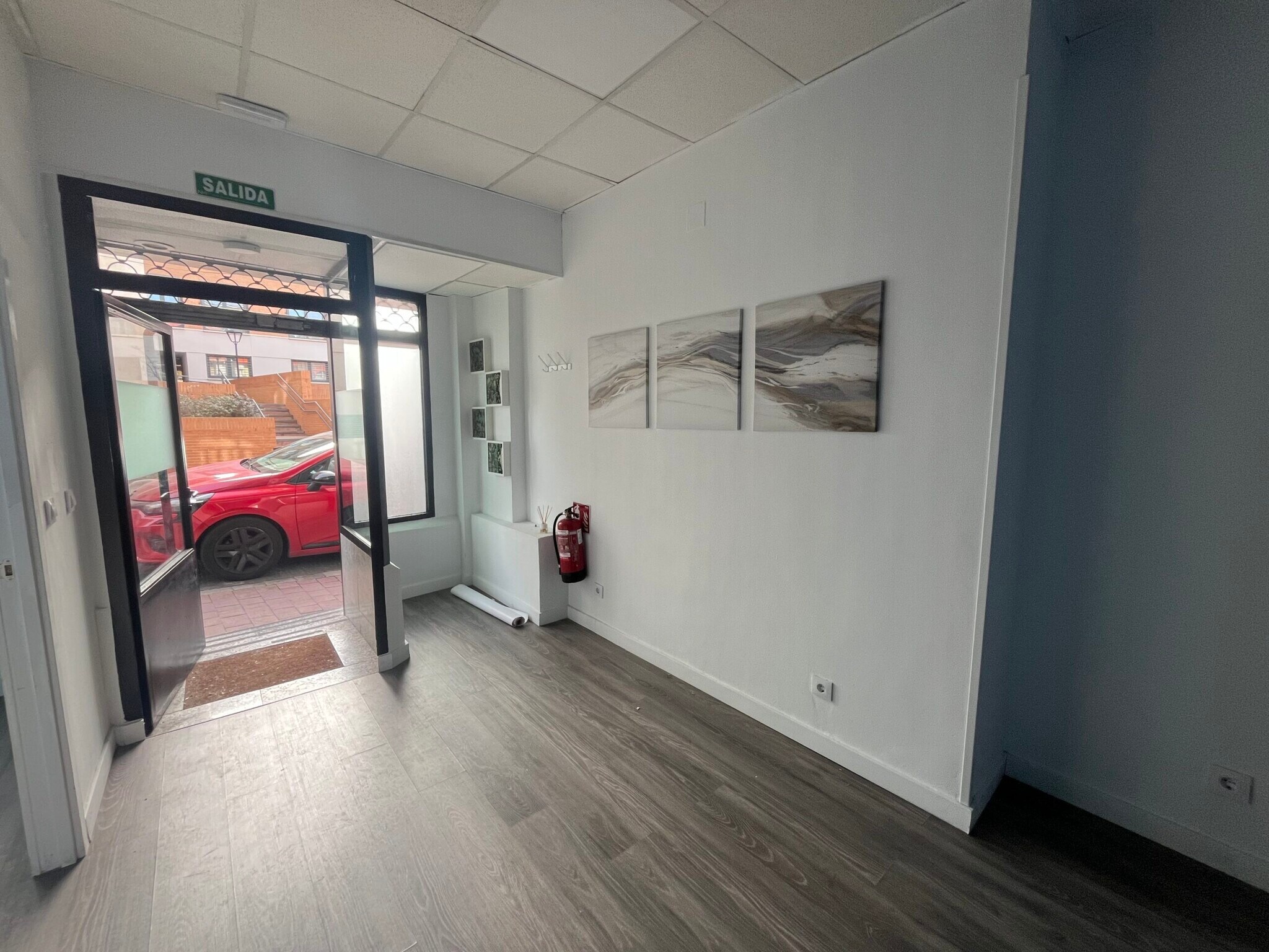 Retail in Pozuelo de Alarcón, Madrid to rent Interior Photo- Image 1 of 7